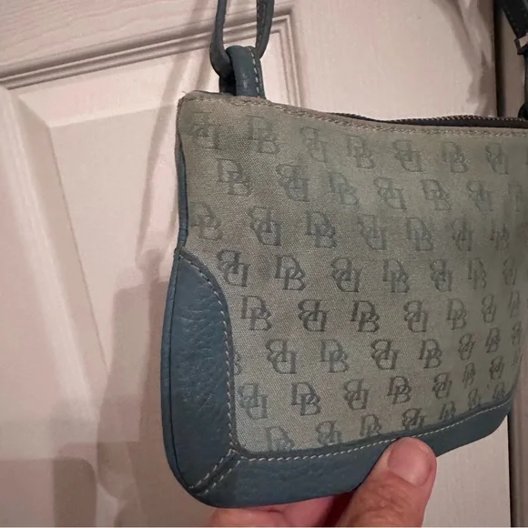 Dooney & Bourke Vintage Blue Envelope Shoulder Bag - Picture 3 of 11